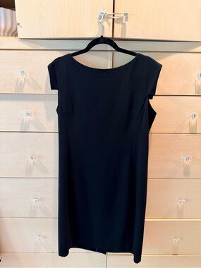 MM.LaFleur Black Boatneck Cap-Sleeve Midi Dress